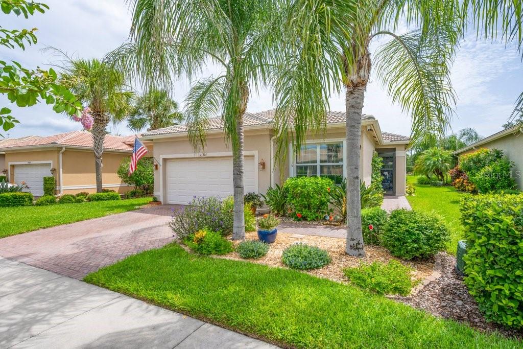 15824 Amber Falls Dr, Wimauma