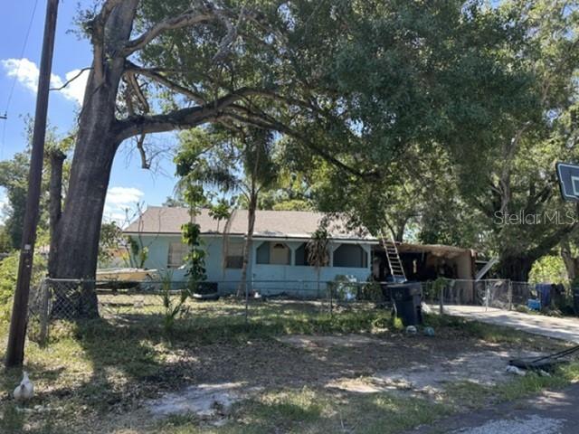 2402 S 67th St, Tampa