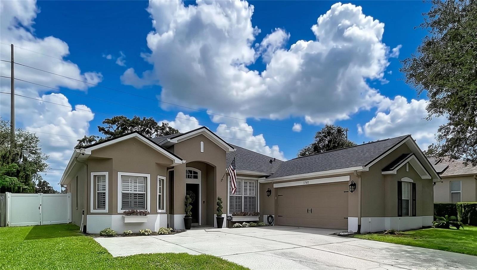 1748 Brookstone Way, Plant City