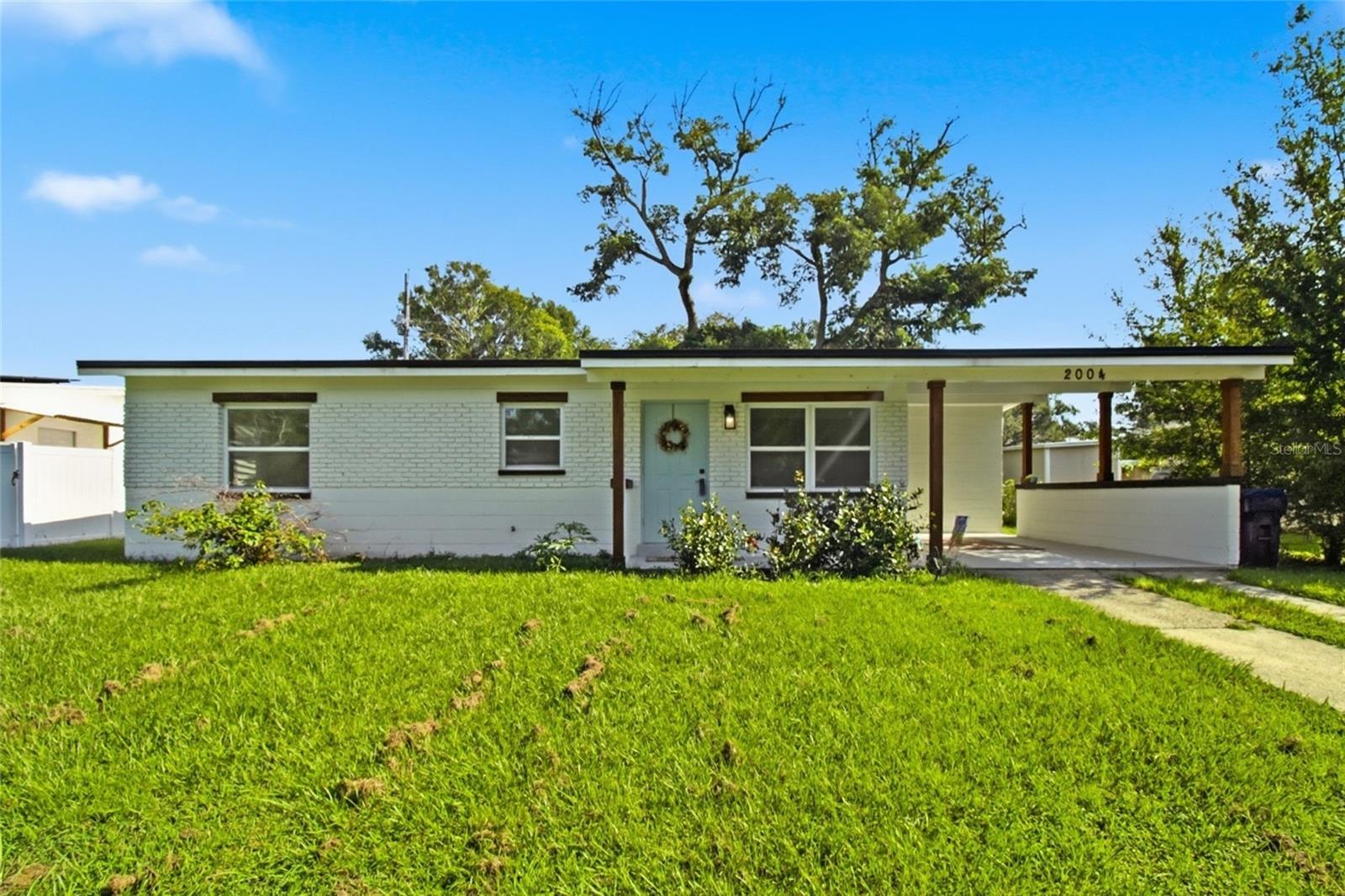 2004 E Broad St, Tampa
