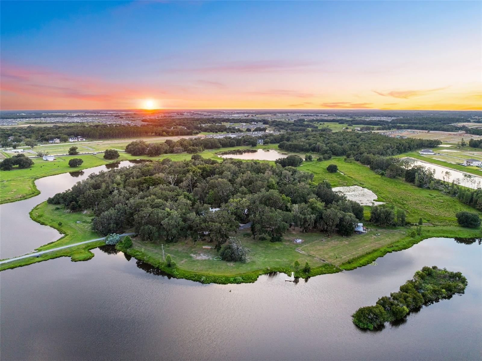 33415 Kiefer Rd, Wesley Chapel