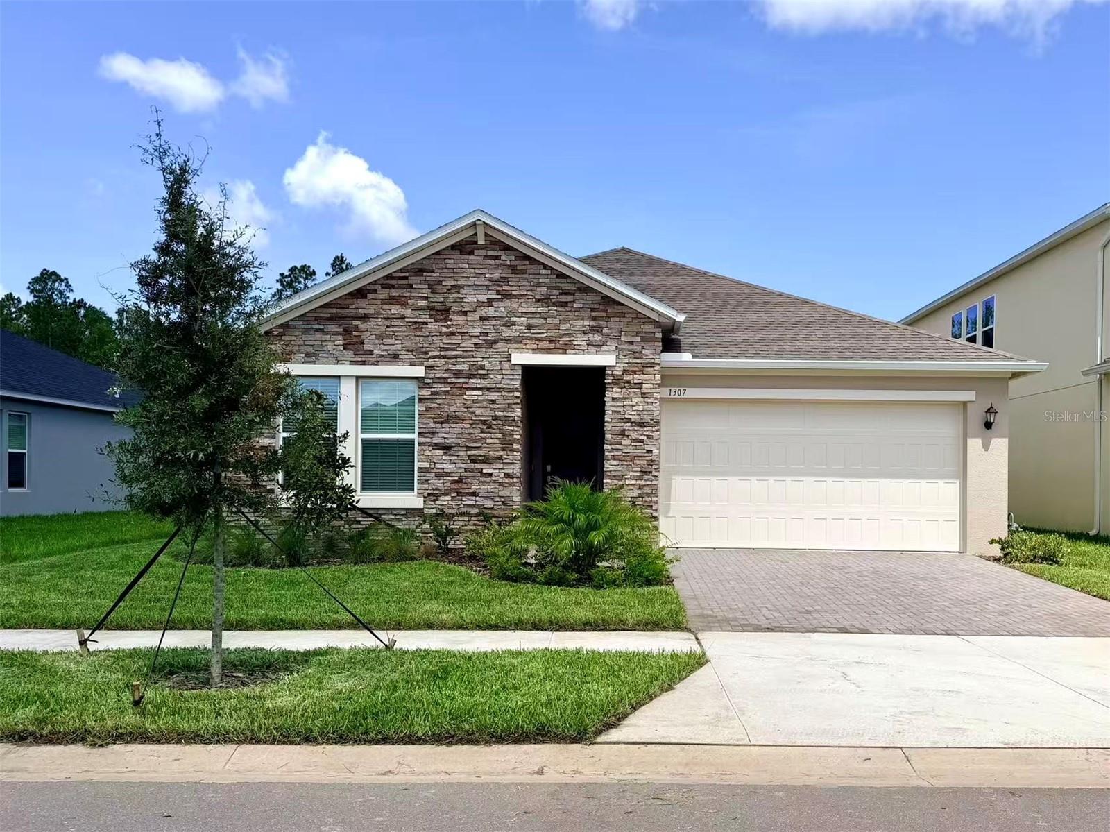 1307 Broward Dr, Zephyrhills