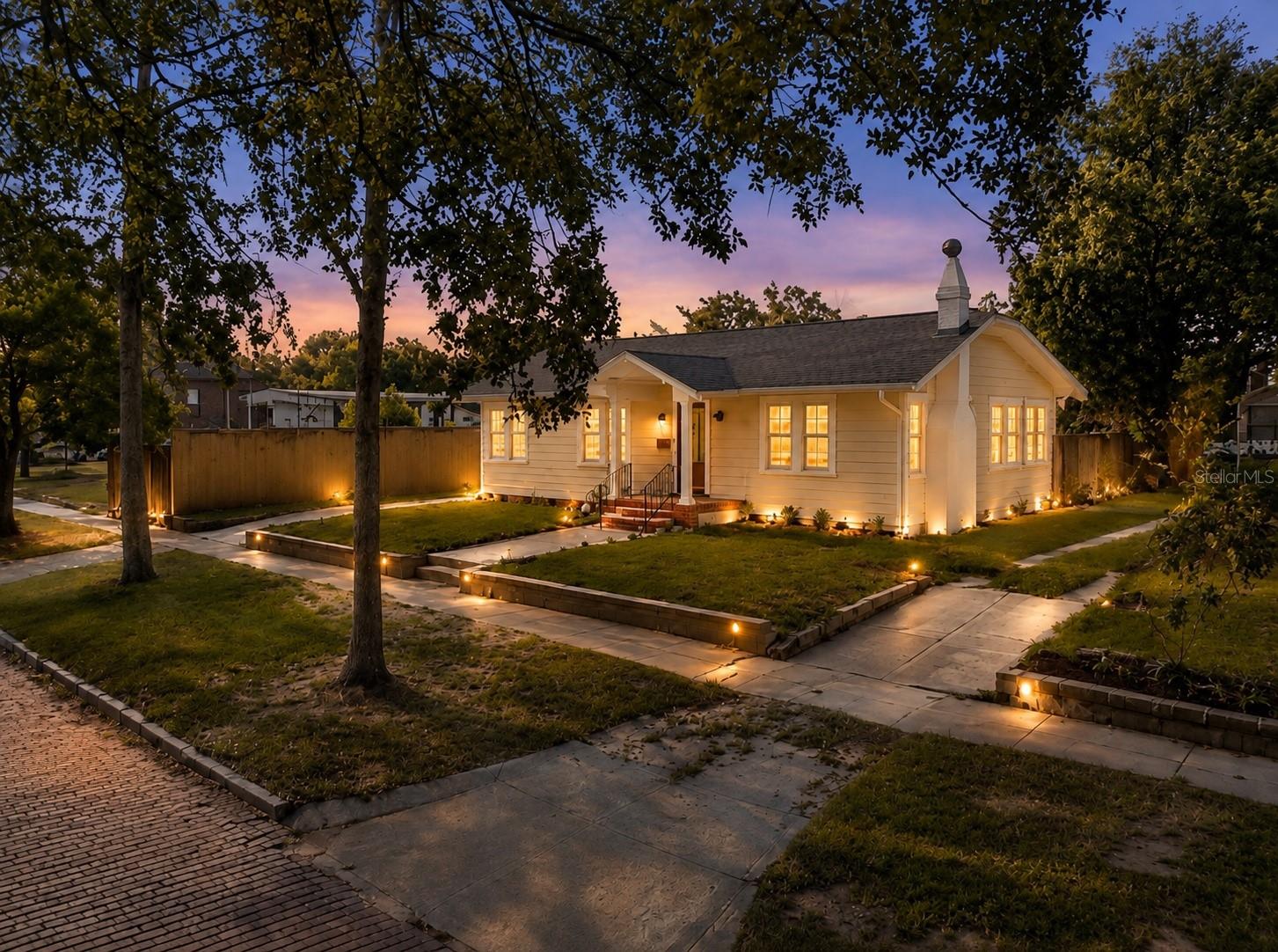 106 W Comanche Ave, Tampa