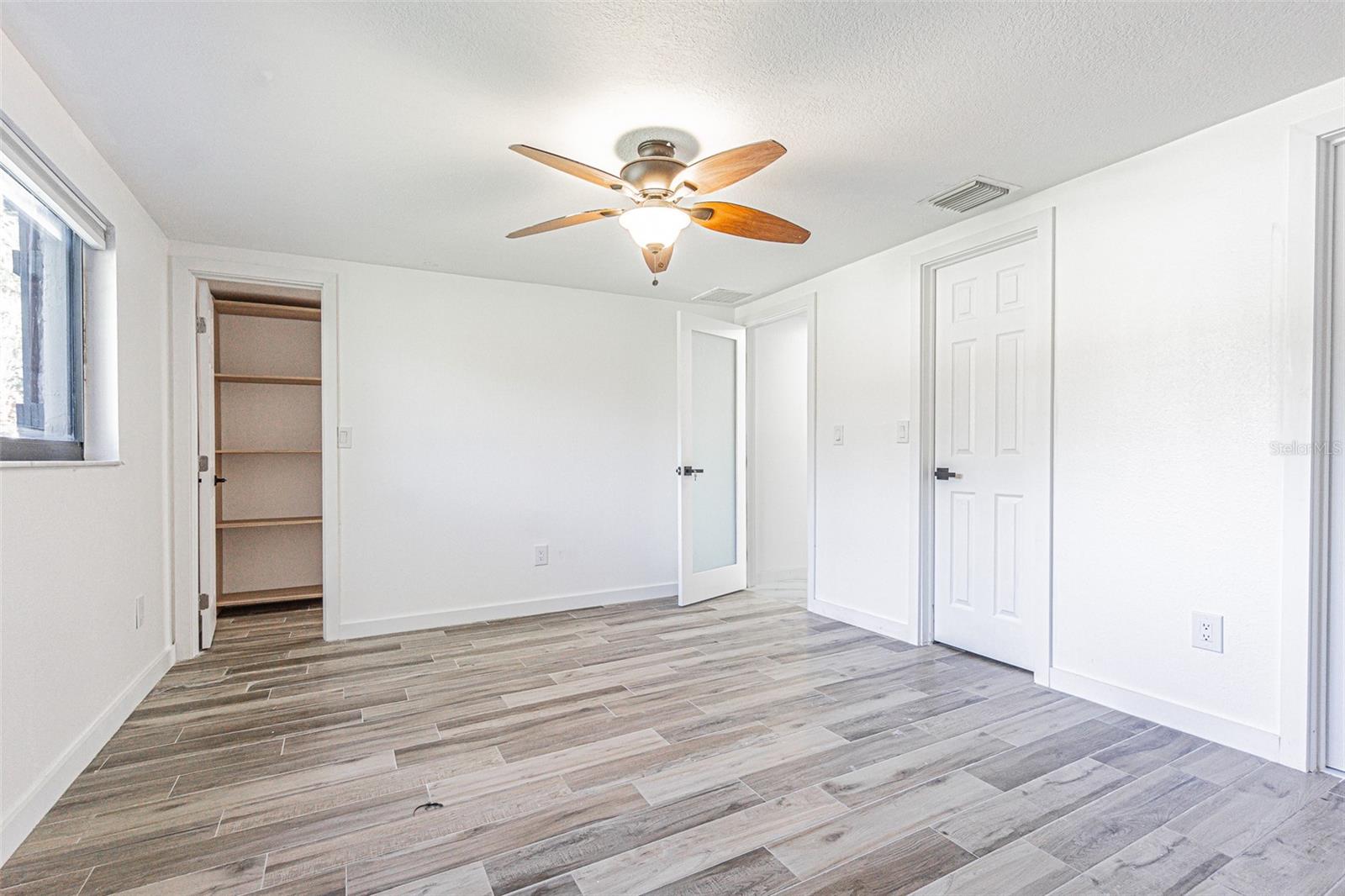 5254 MILLER BAYOU DR