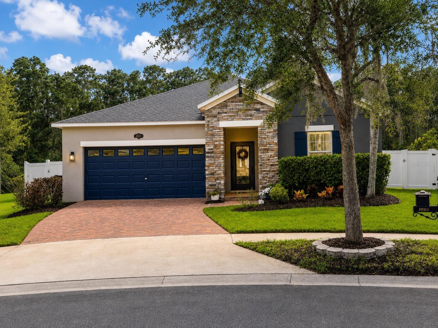 19311 Prairie Tree Pl, Tampa
