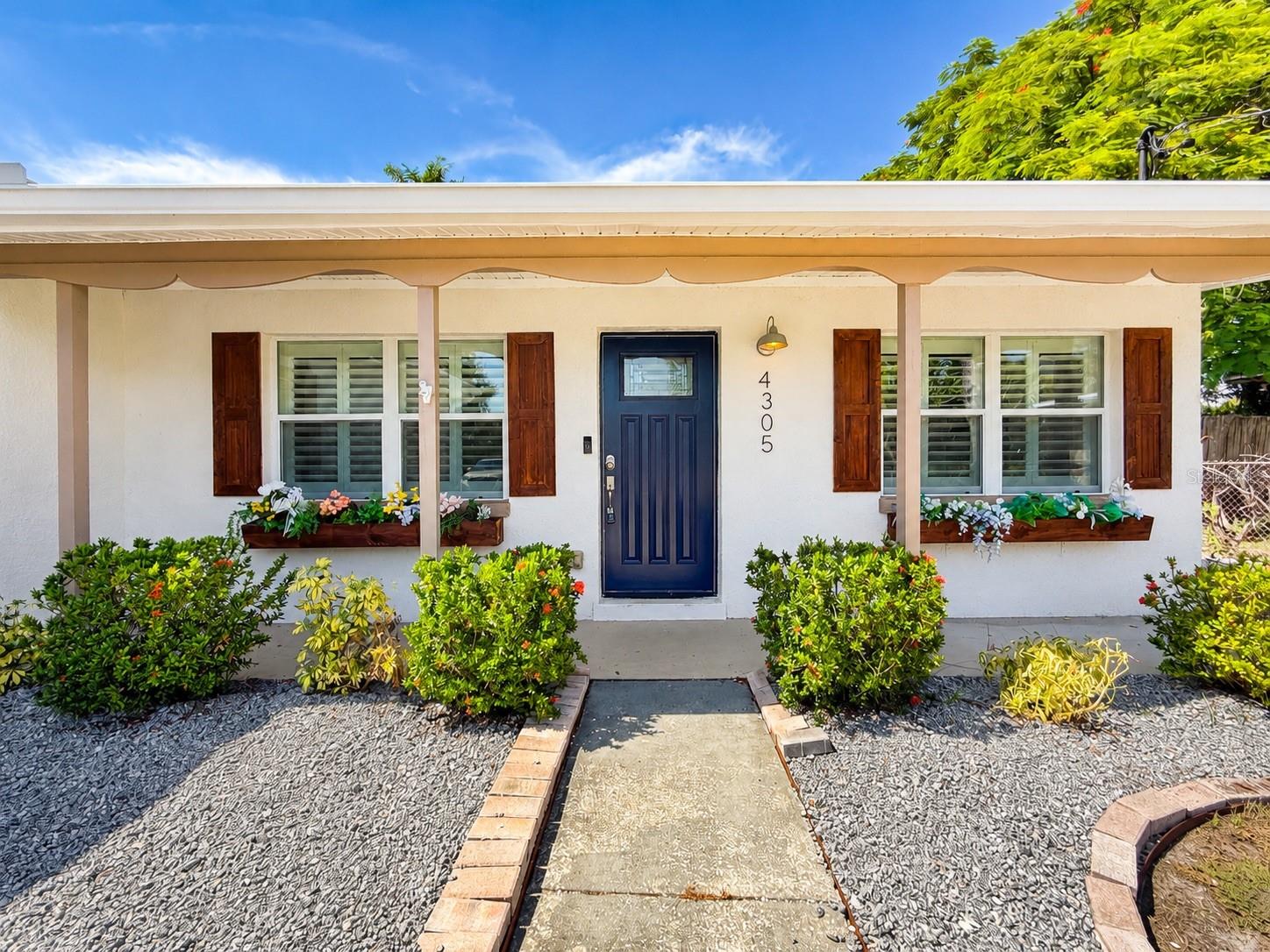 4305 W Bay Ave, Tampa