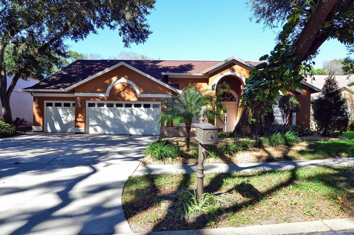 4305 Round Lake Ct, Tampa