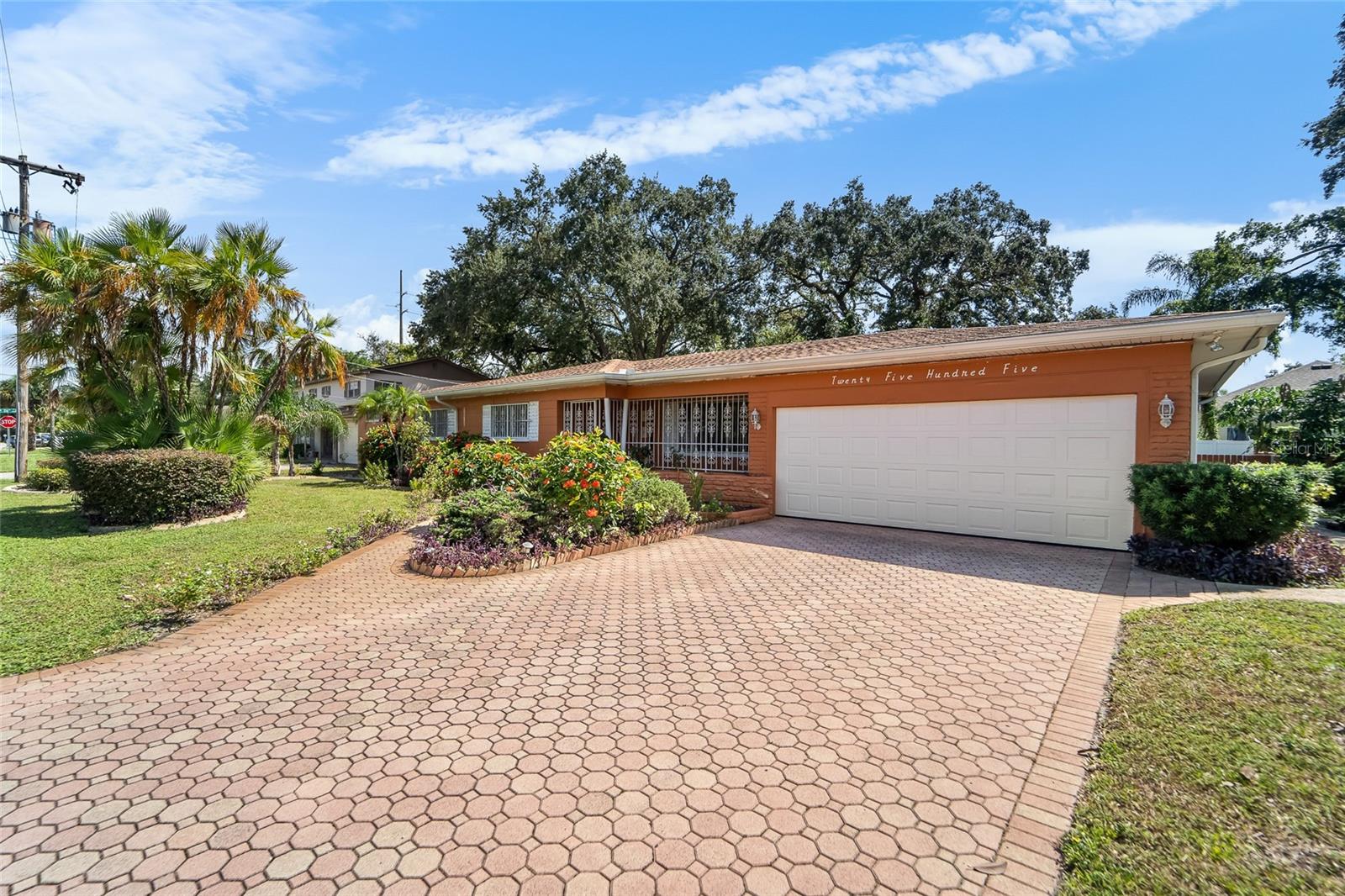 2505 E 19th Ave, Tampa