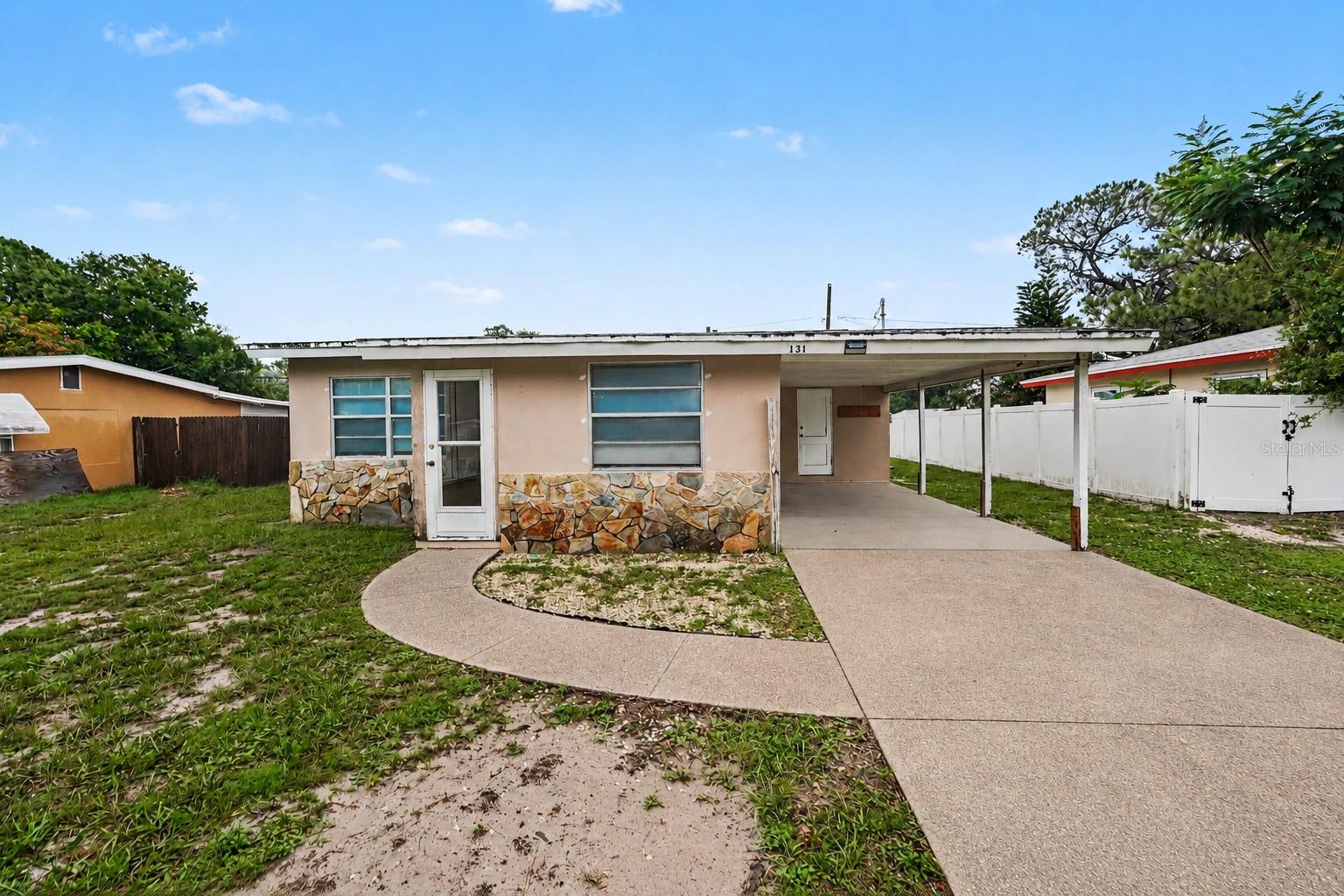 131 Emerald Ln, Largo