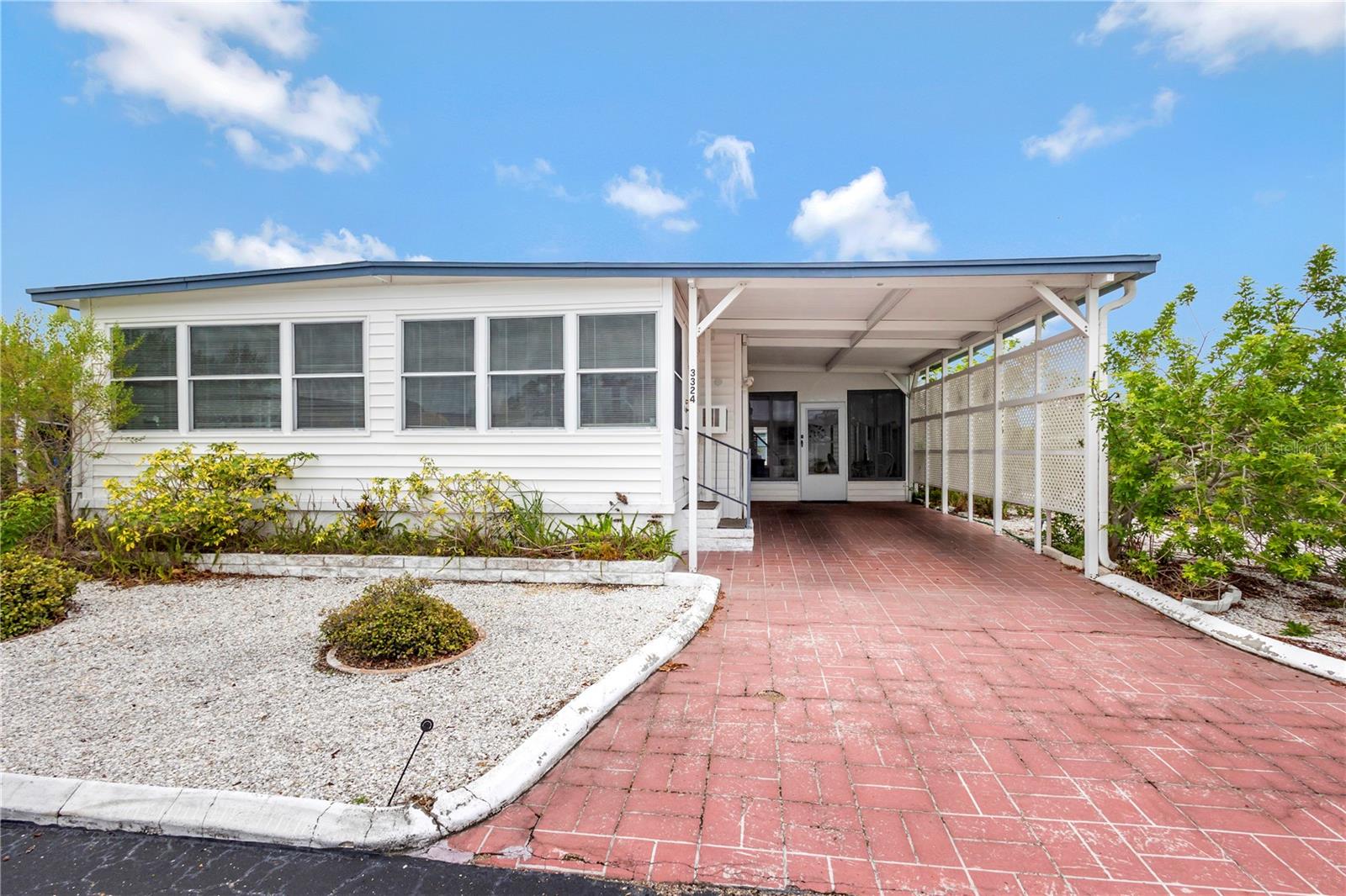 3324 Tiki Dr, Holiday