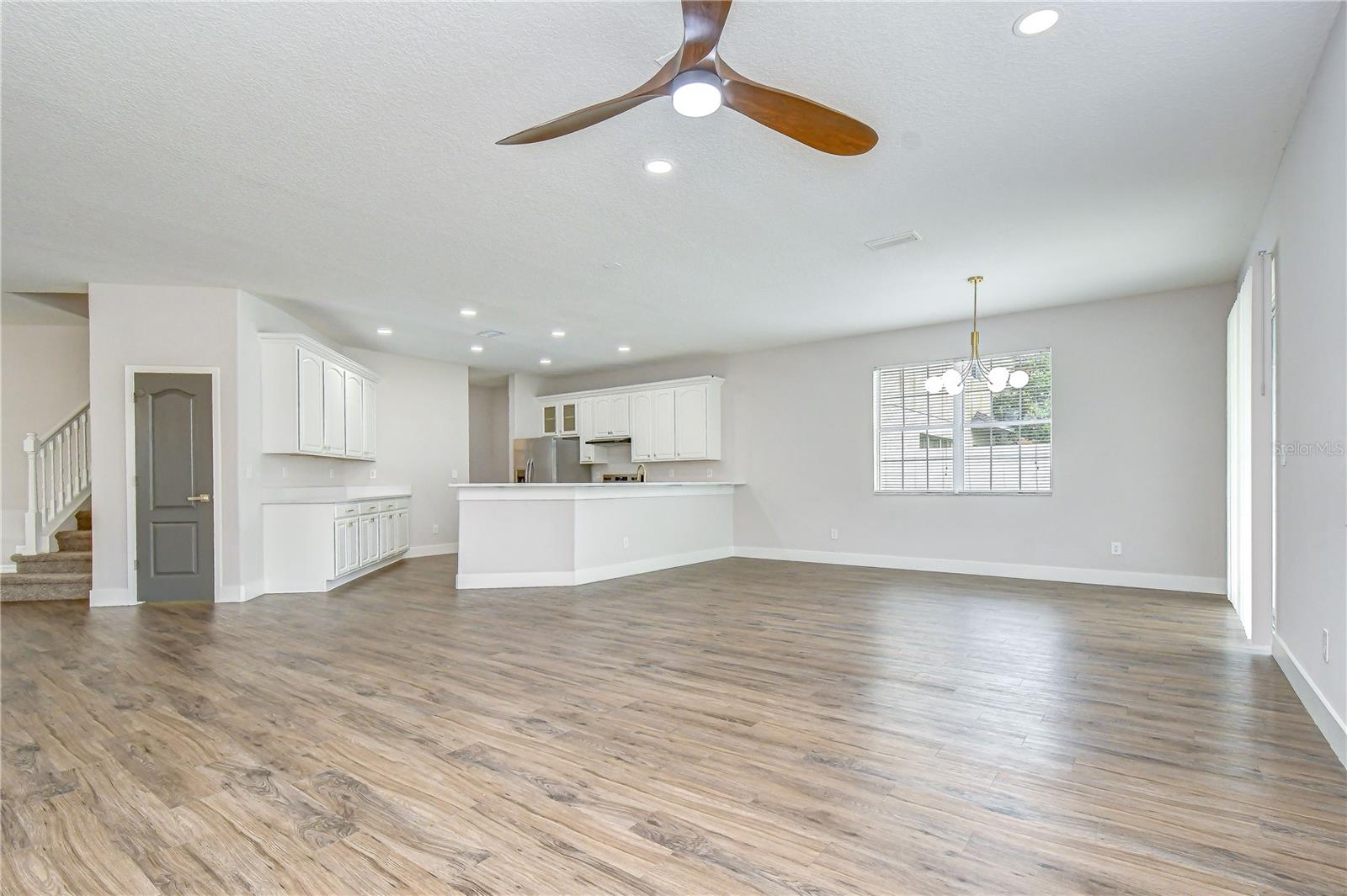 1712 ATLANTIC DR