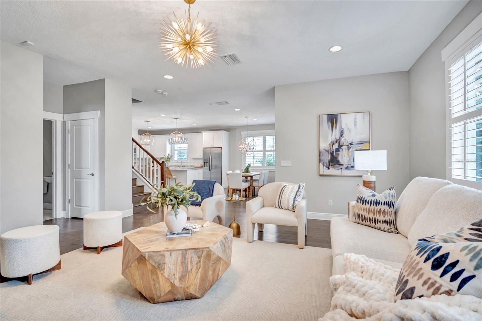 3615 W RENELLIE CIR