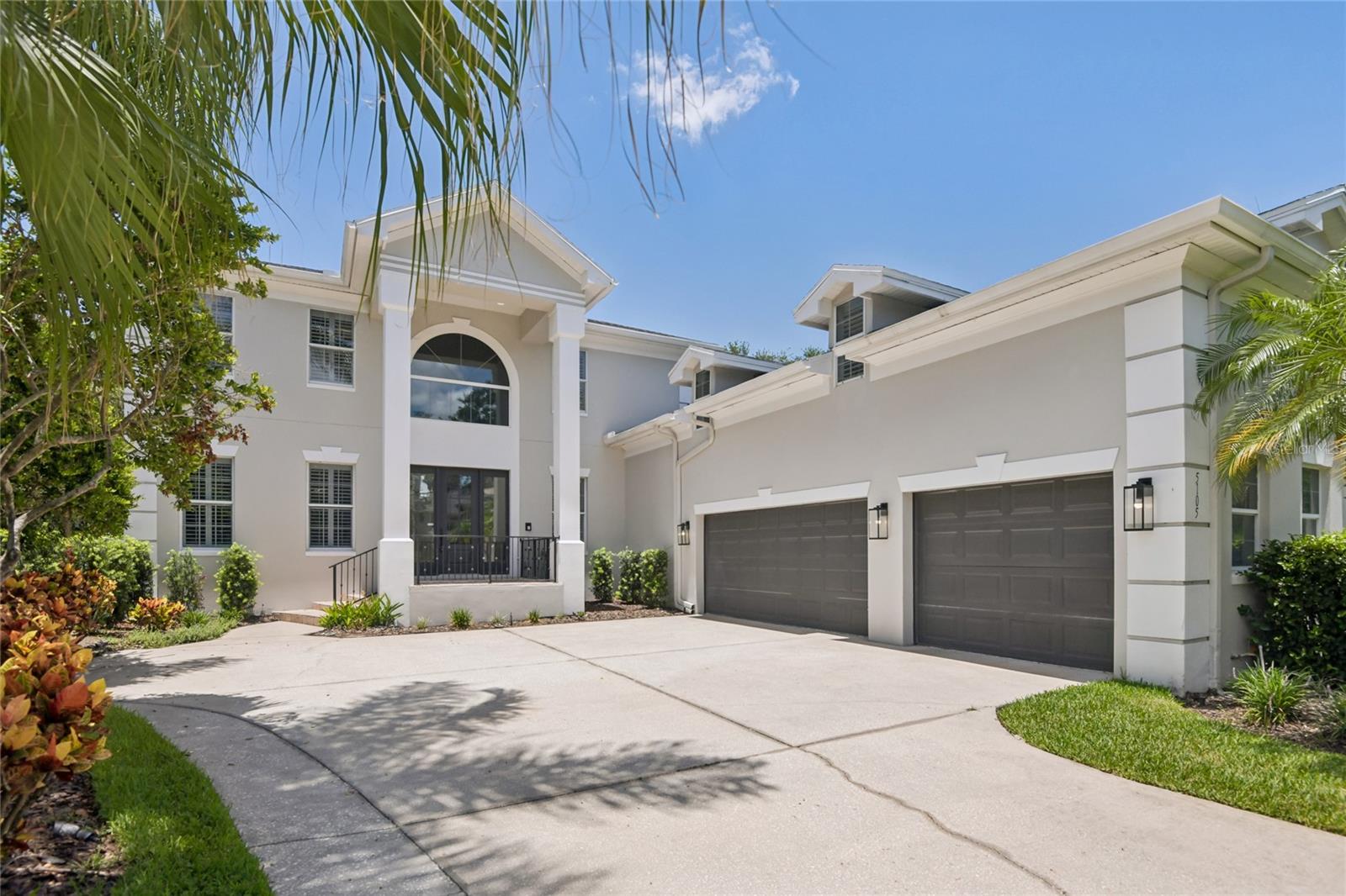 5105 W Neptune Way, Tampa