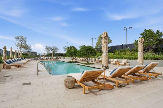 3015 S YSABELLA AVE #1402