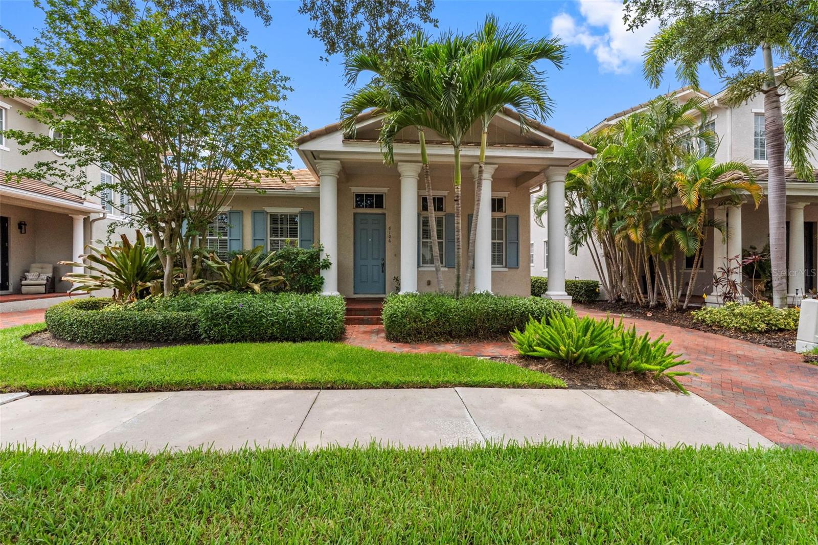 6106 Yeats Manor Dr, Tampa