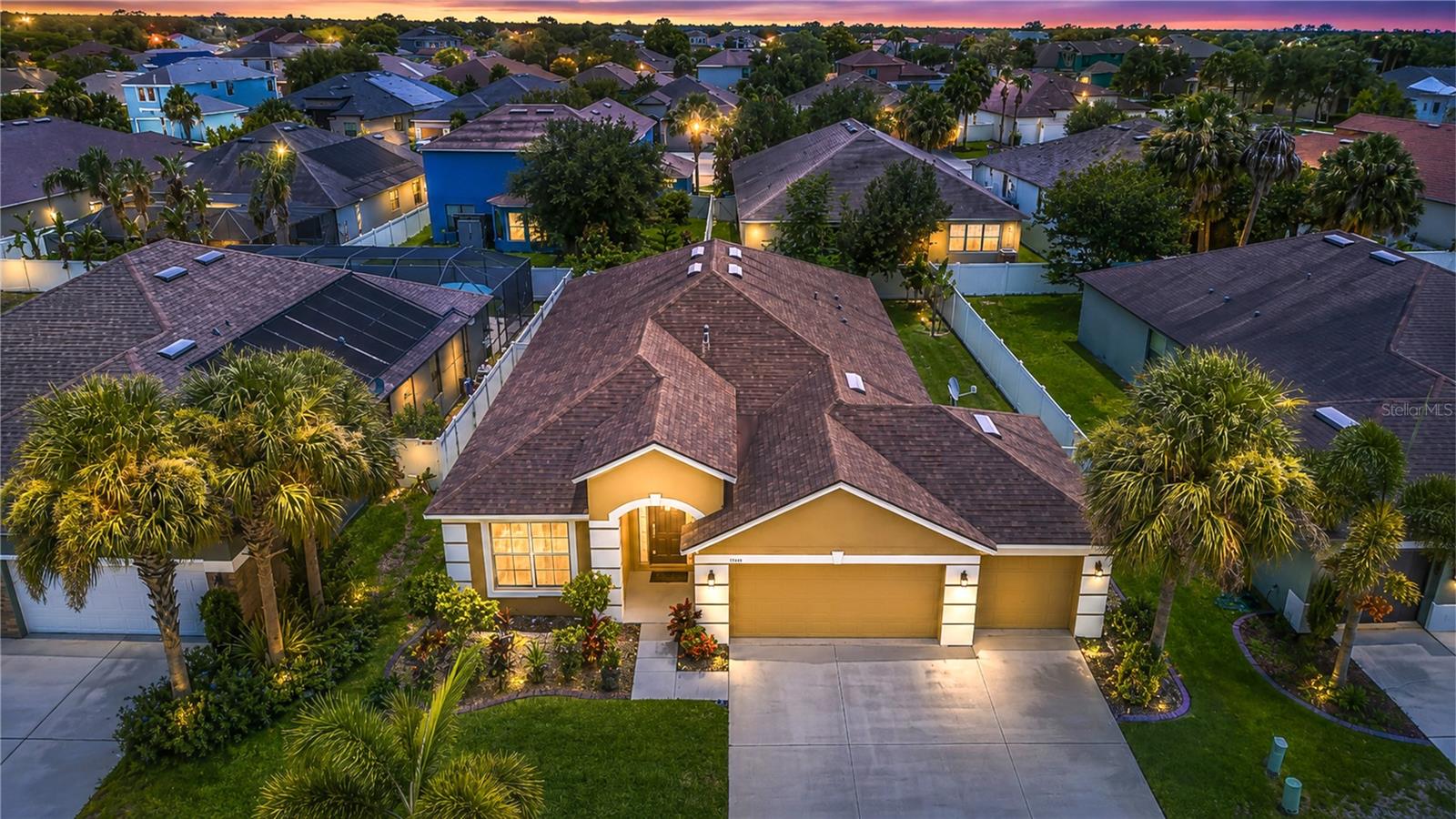 8443 White Poplar Dr, Riverview