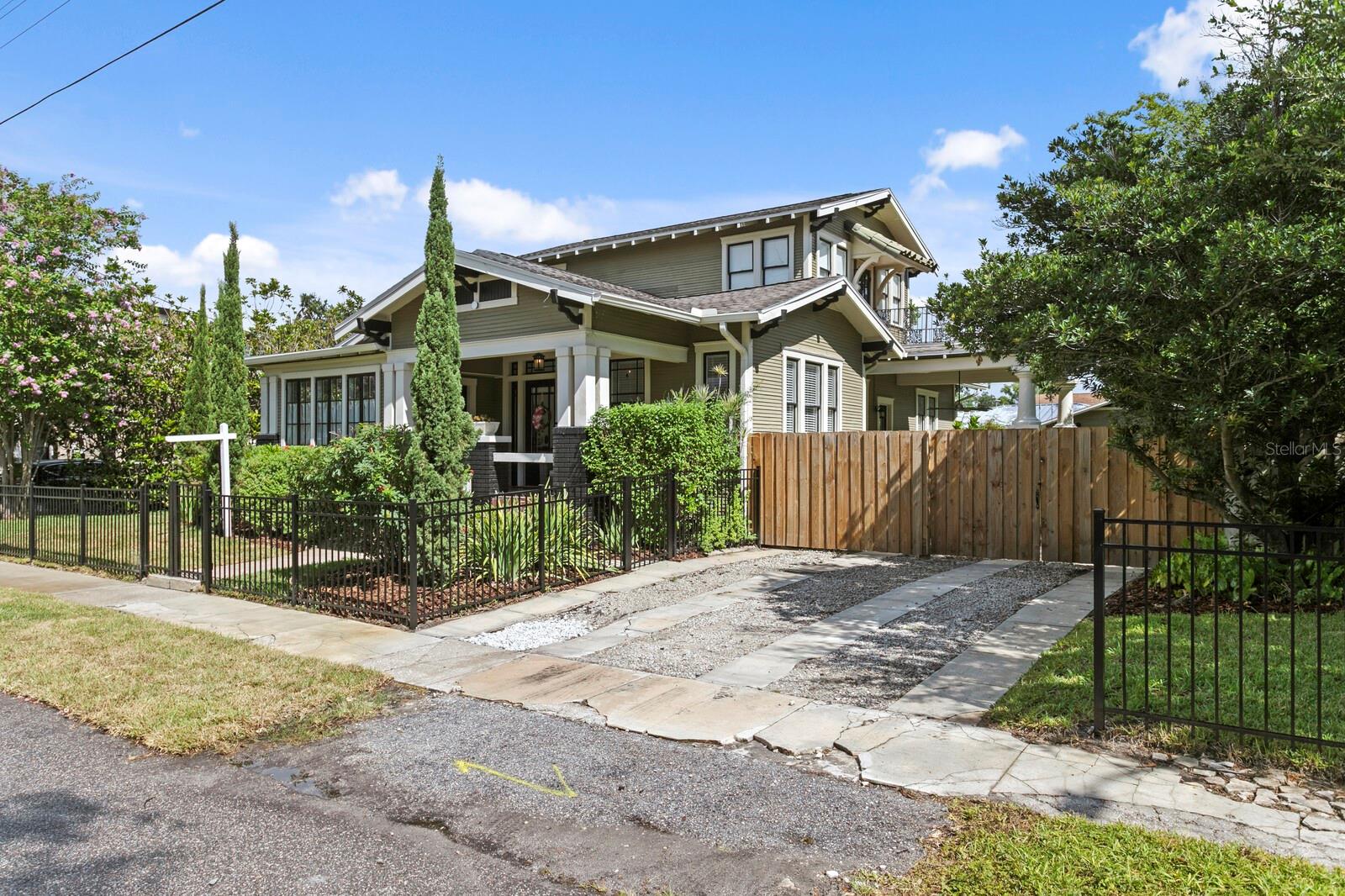 705 W WEST ST