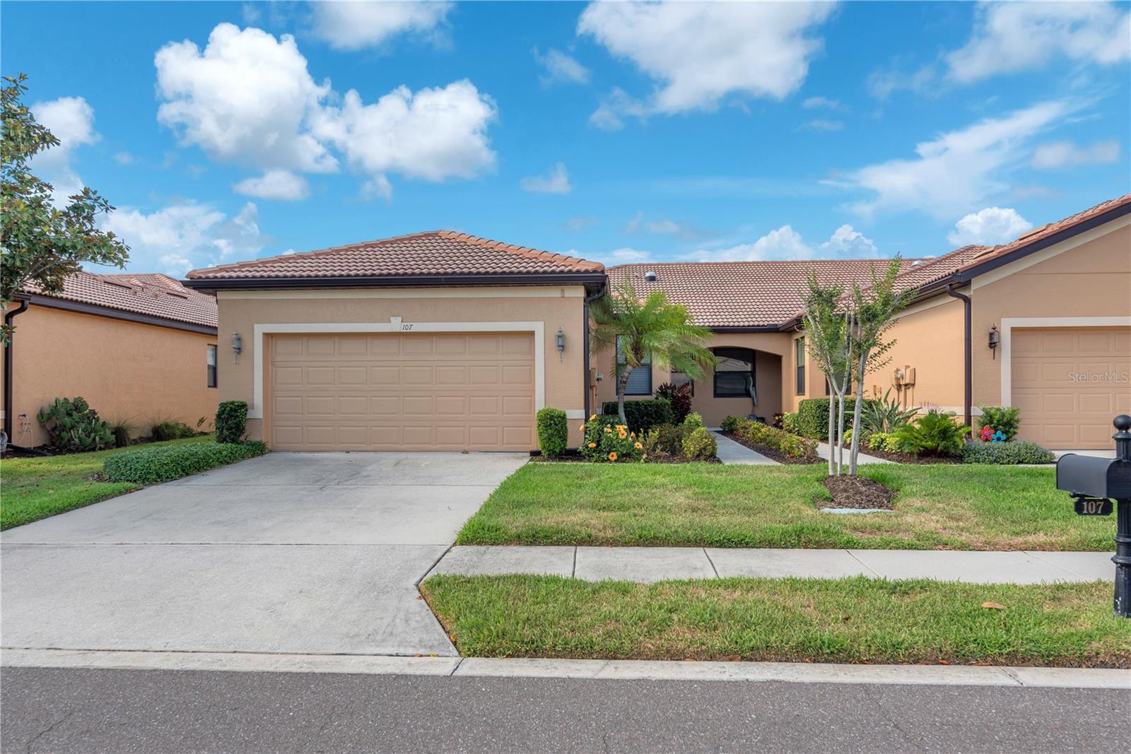 107 Shell Falls Dr, Apollo Beach