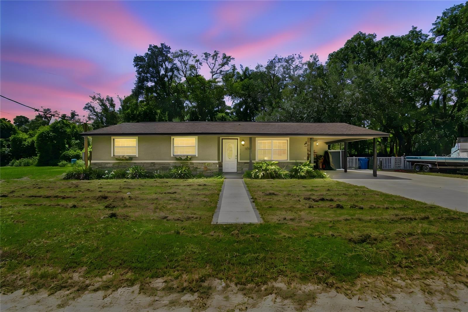 6929 Bishop Frier Ln, Riverview