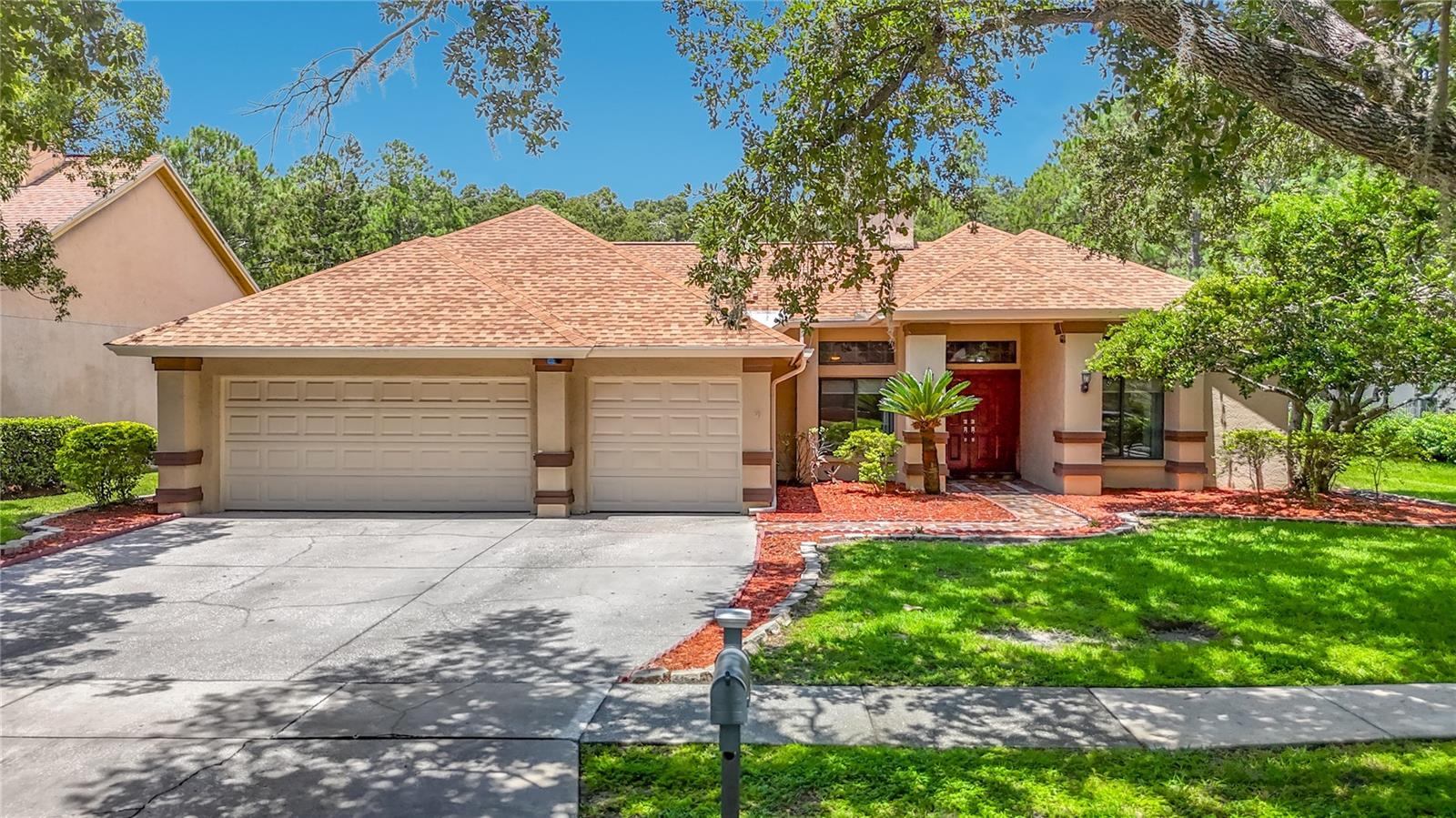 16040 Penwood Dr, Tampa