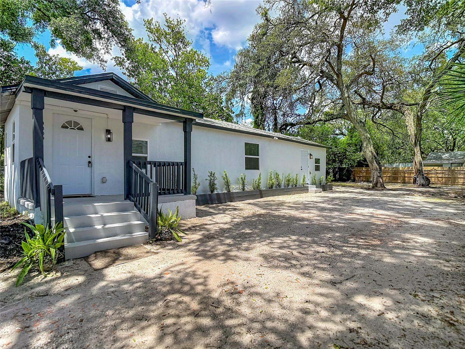 10009 N Florence Ave, Tampa