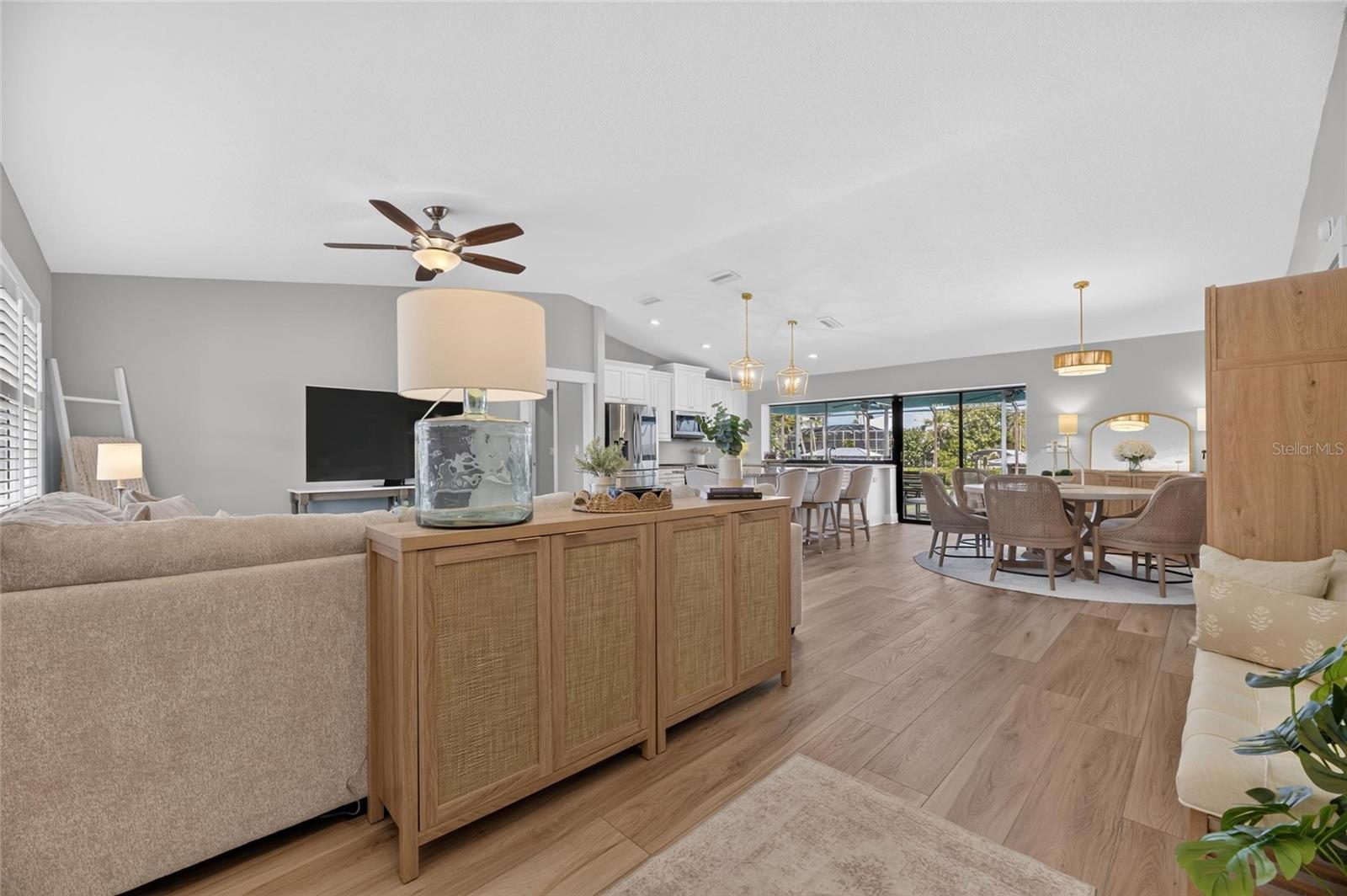 923 GOLF ISLAND DR