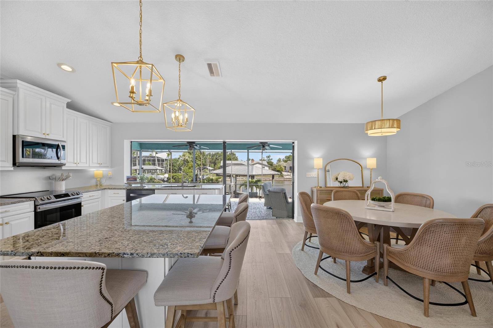 923 GOLF ISLAND DR