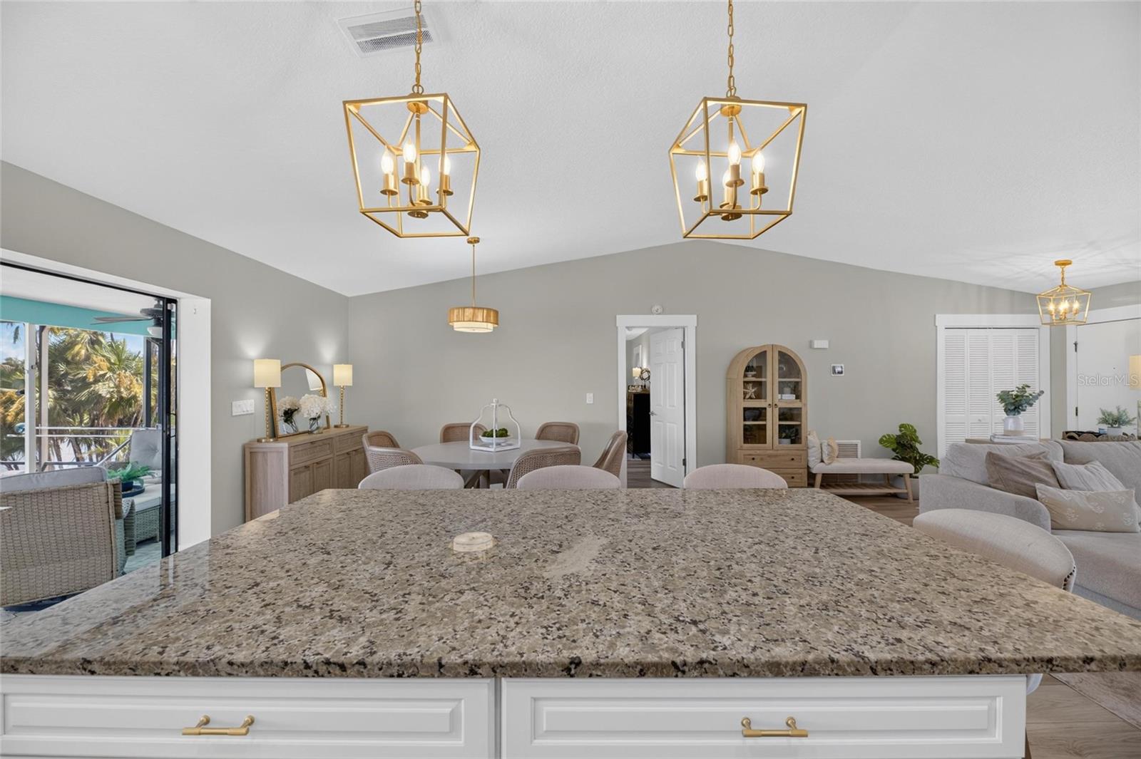 923 GOLF ISLAND DR