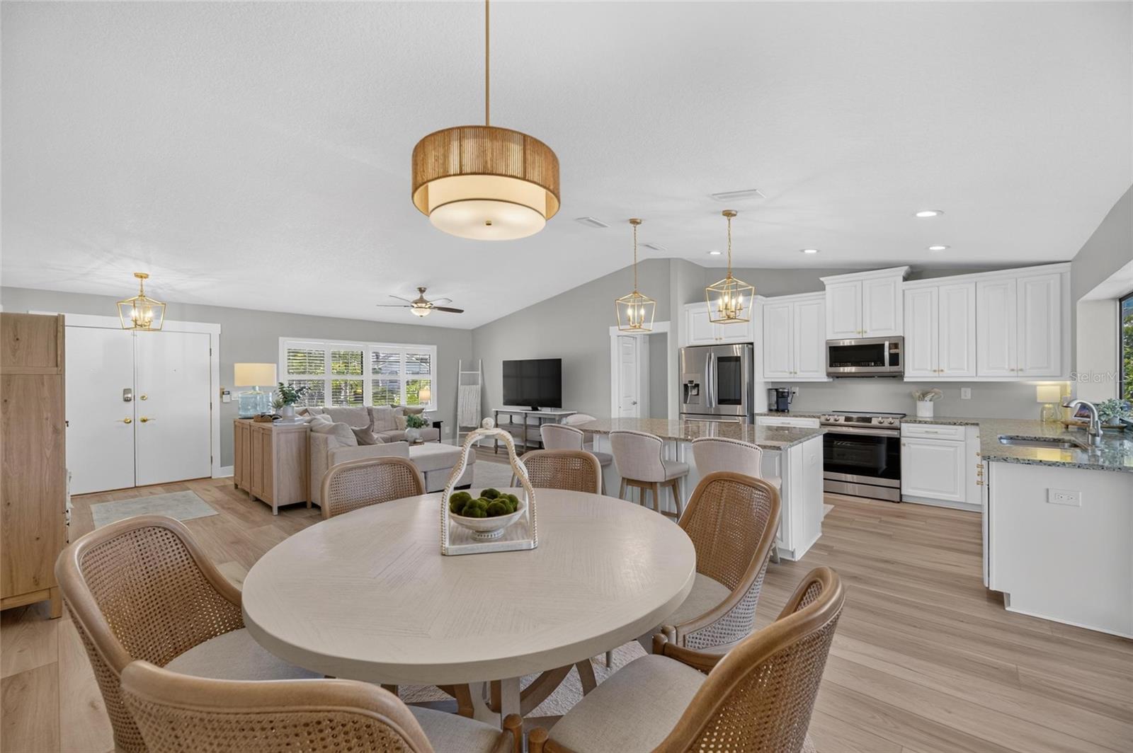 923 GOLF ISLAND DR