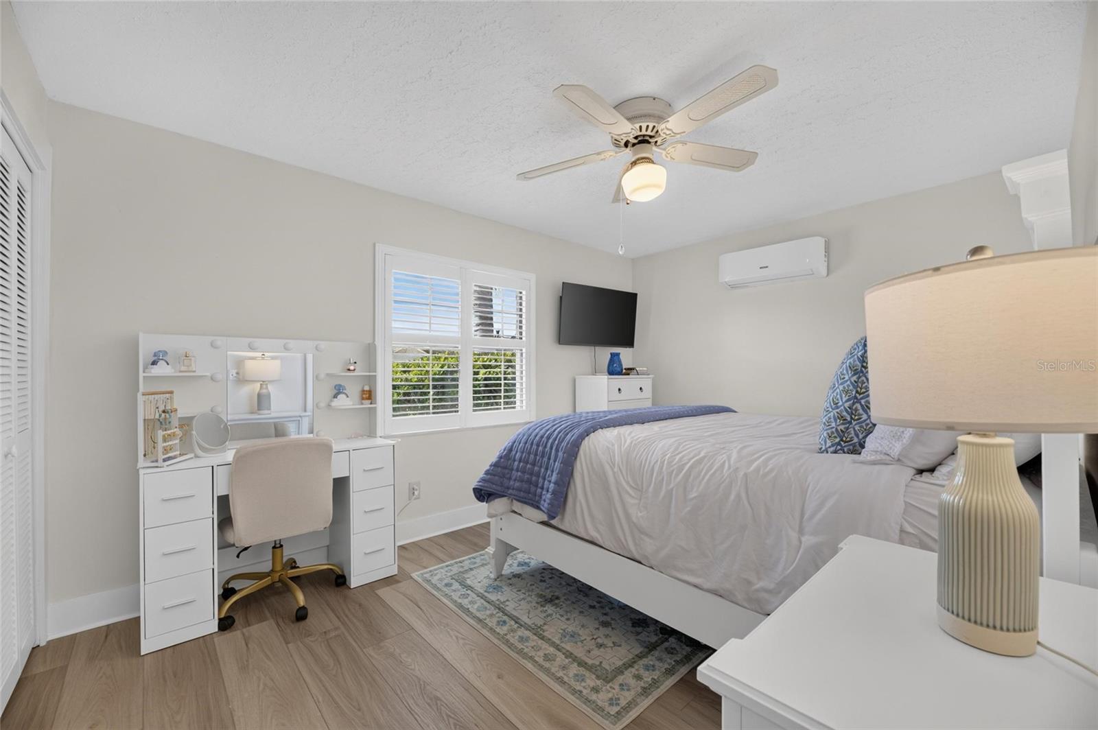 923 GOLF ISLAND DR