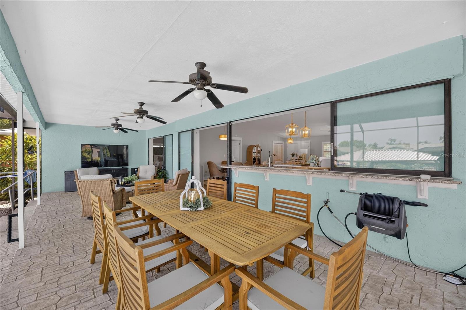 923 GOLF ISLAND DR