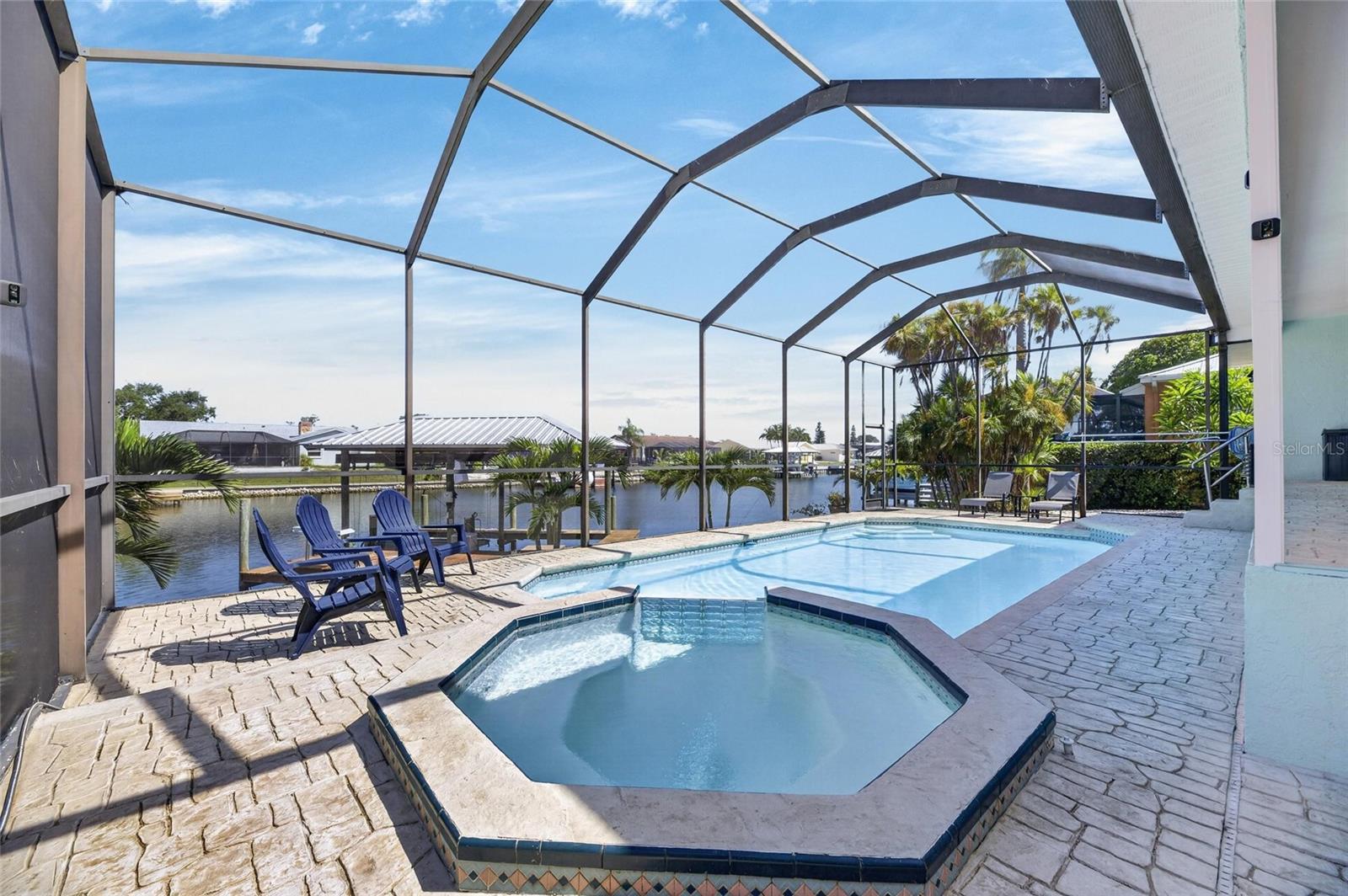 923 GOLF ISLAND DR