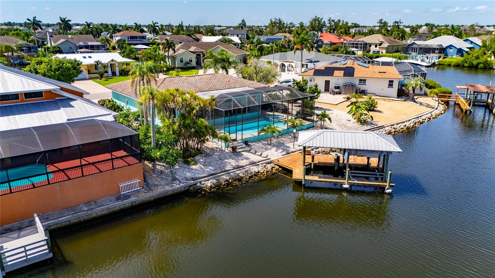 923 GOLF ISLAND DR