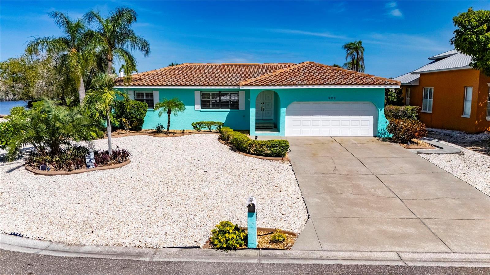 923 GOLF ISLAND DR