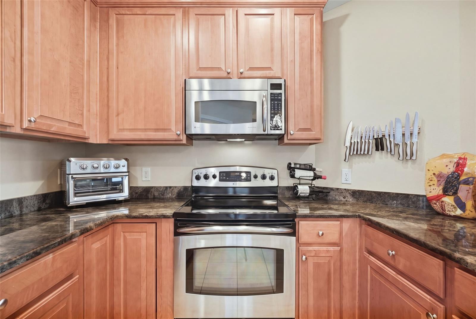 1209 E CUMBERLAND AVE #2005