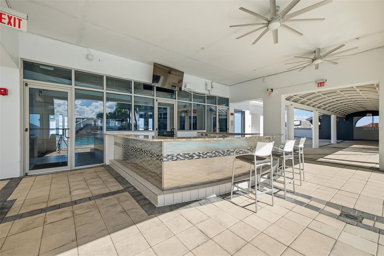 1209 E CUMBERLAND AVE #2005