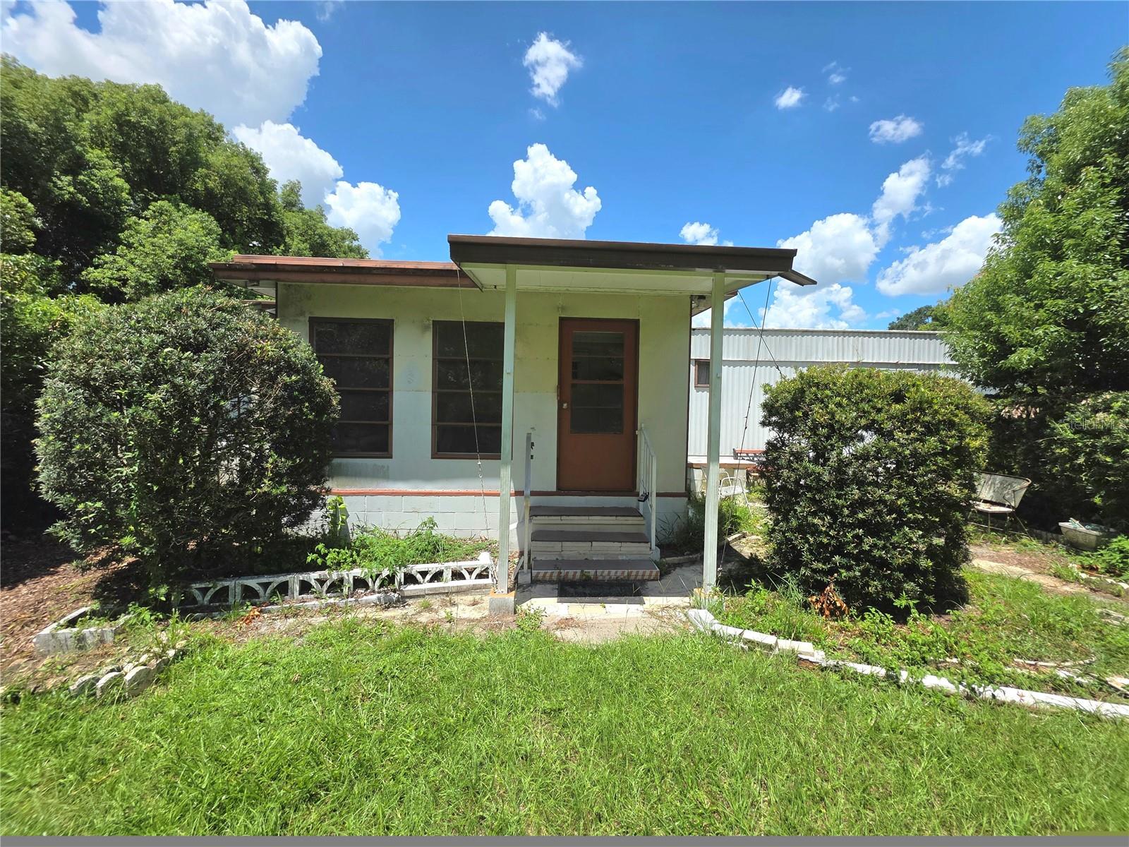 33600 ISABELLE DR