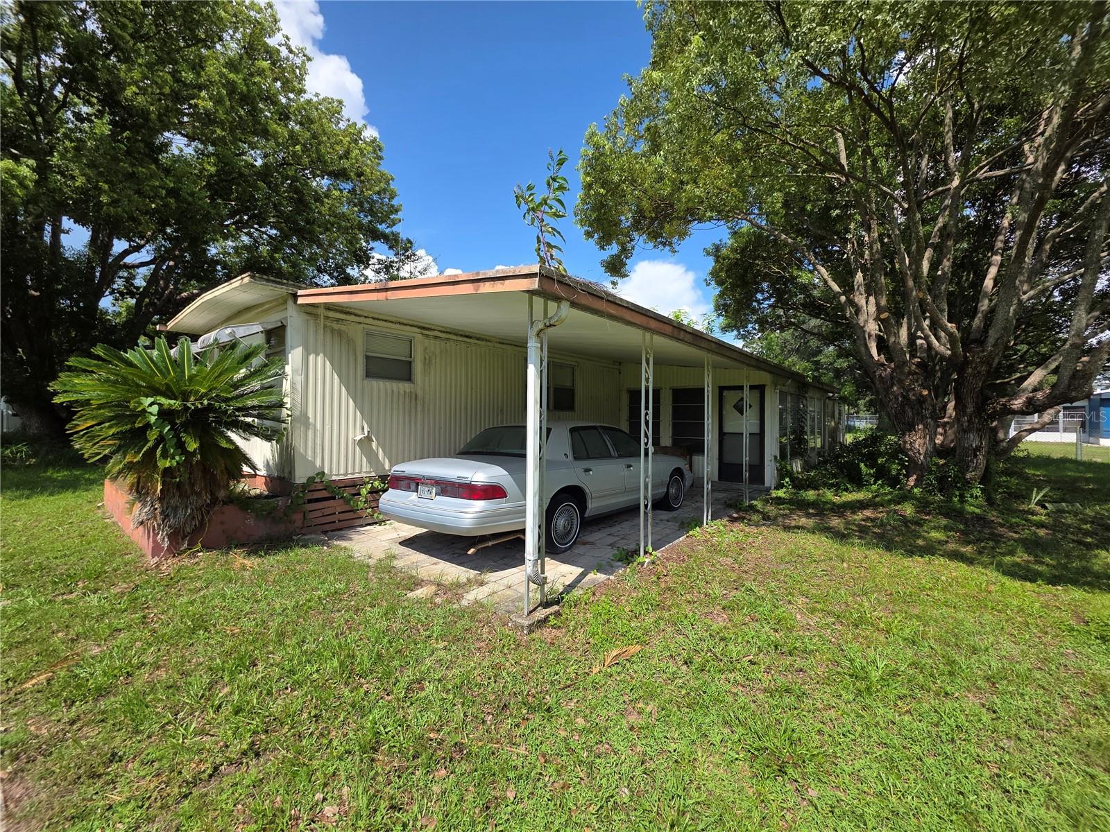 33600 ISABELLE DR