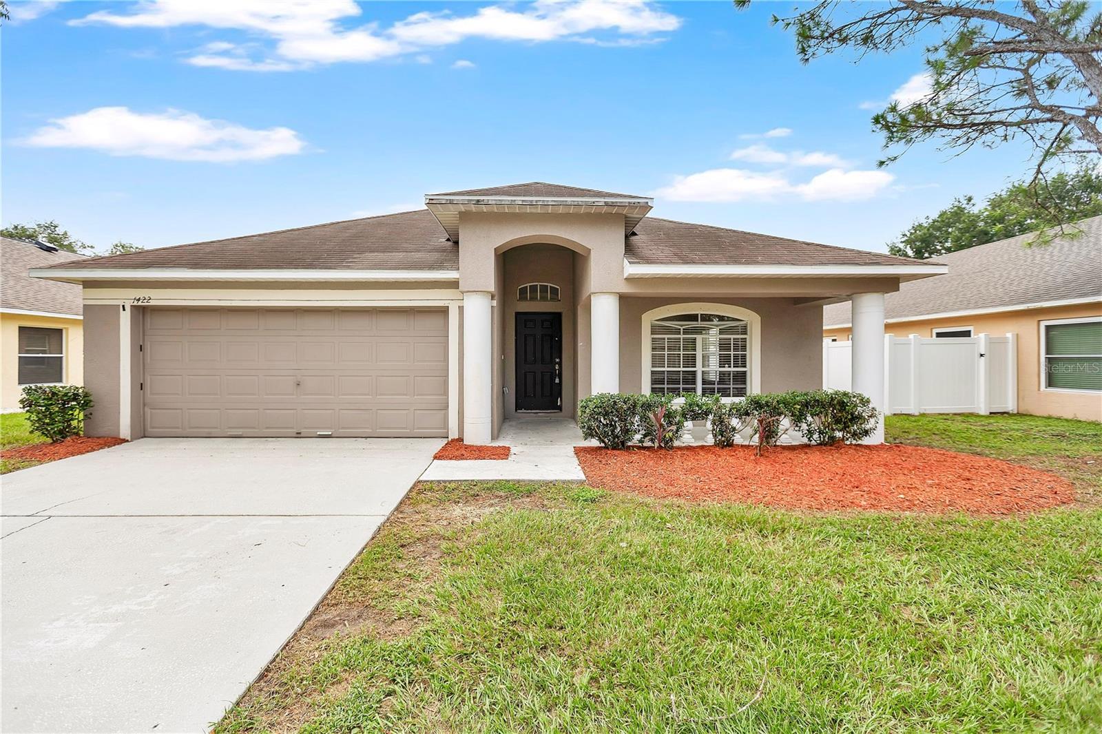 1422 Lake Shore Ranch Dr, Seffner