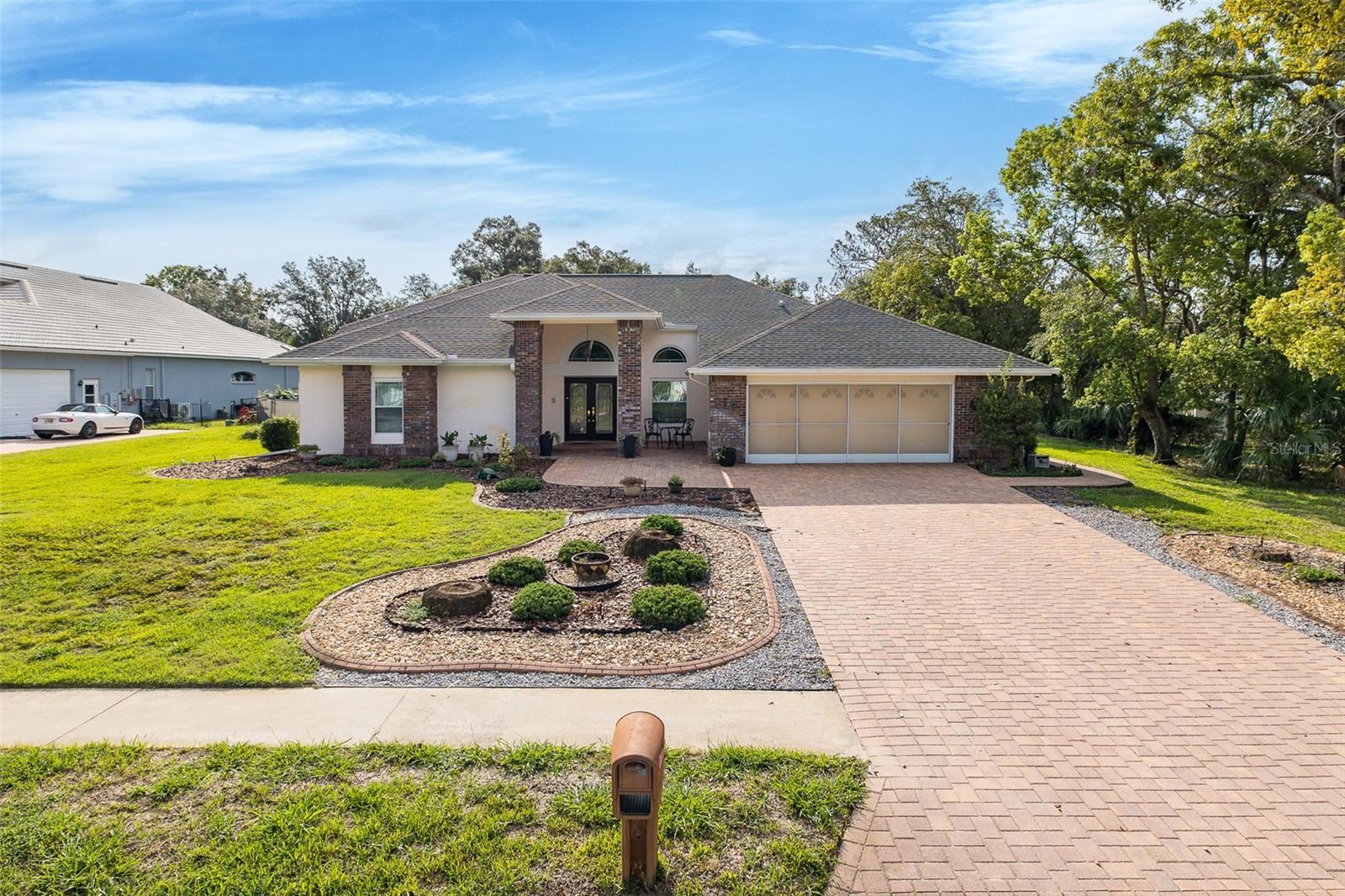 18822 Majestic Oak Ct, Hudson