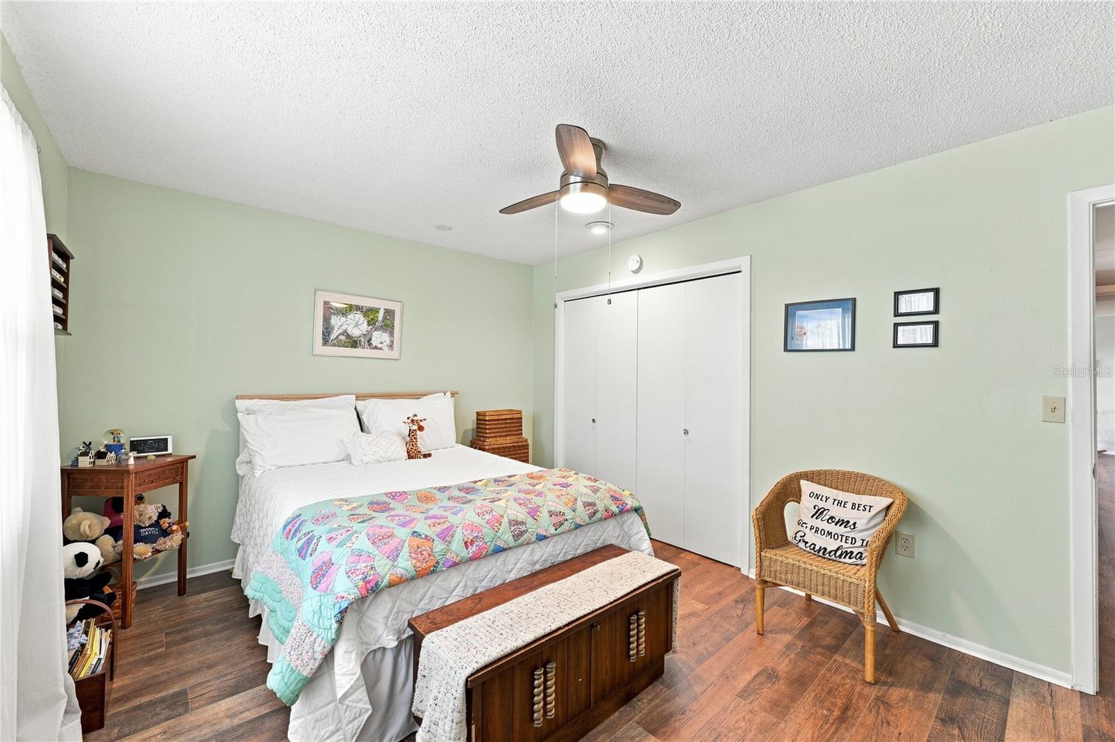1405 HACIENDA DR