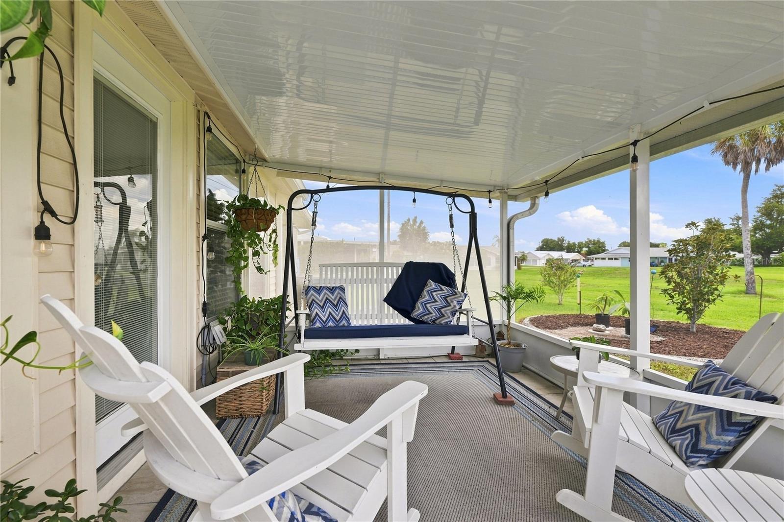 1405 HACIENDA DR
