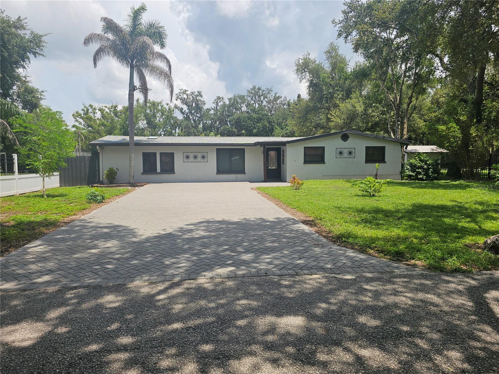 16109 Indian Mound Rd, Tampa