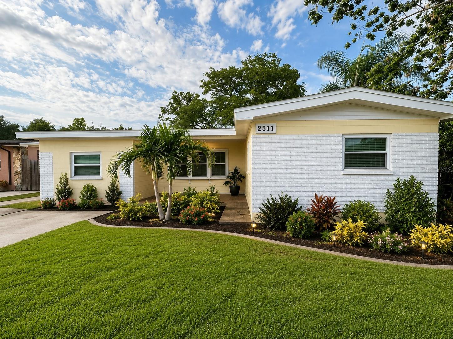 2511 W Violet St, Tampa