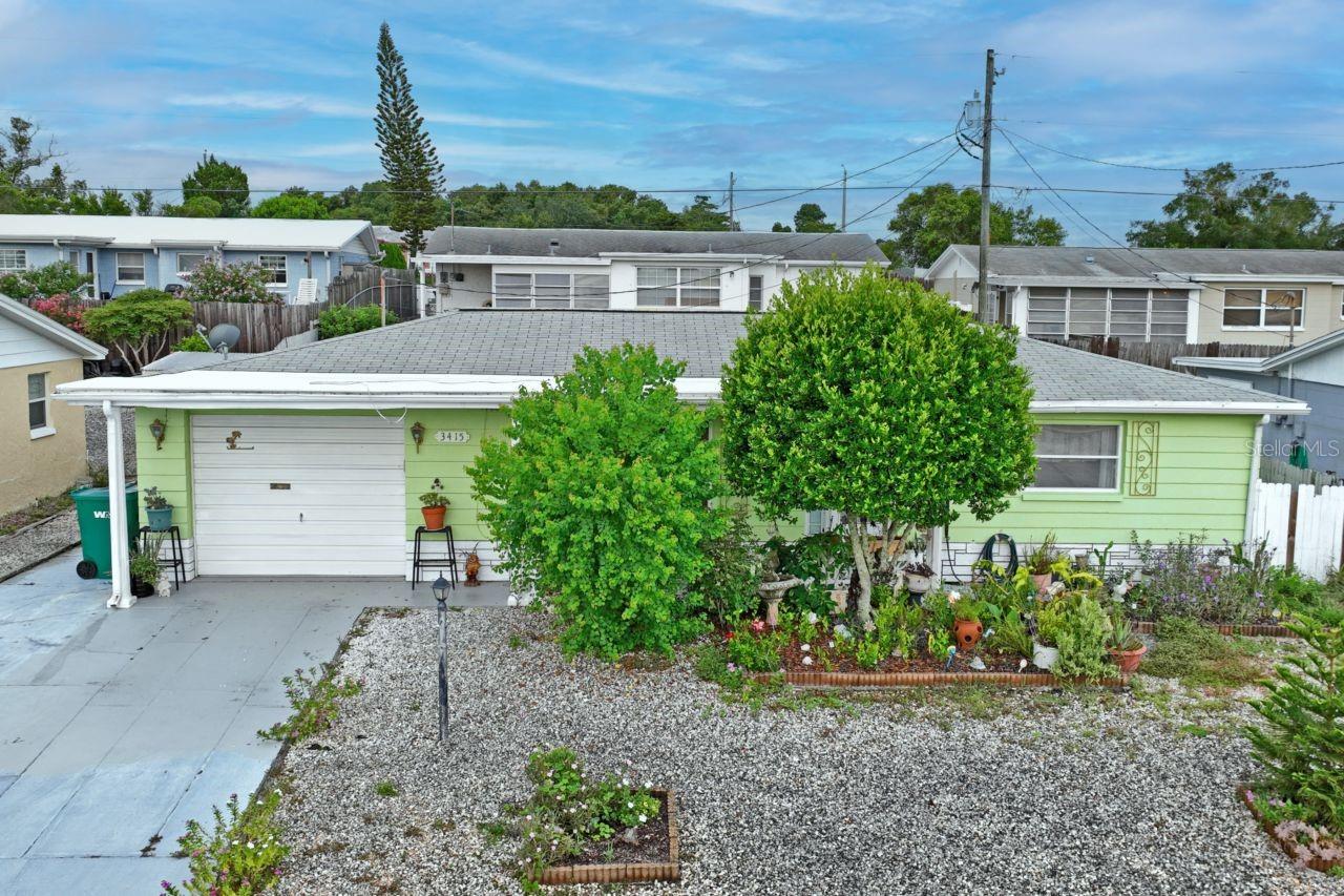 3415 CLYDESDALE DR #unit 5, Holiday