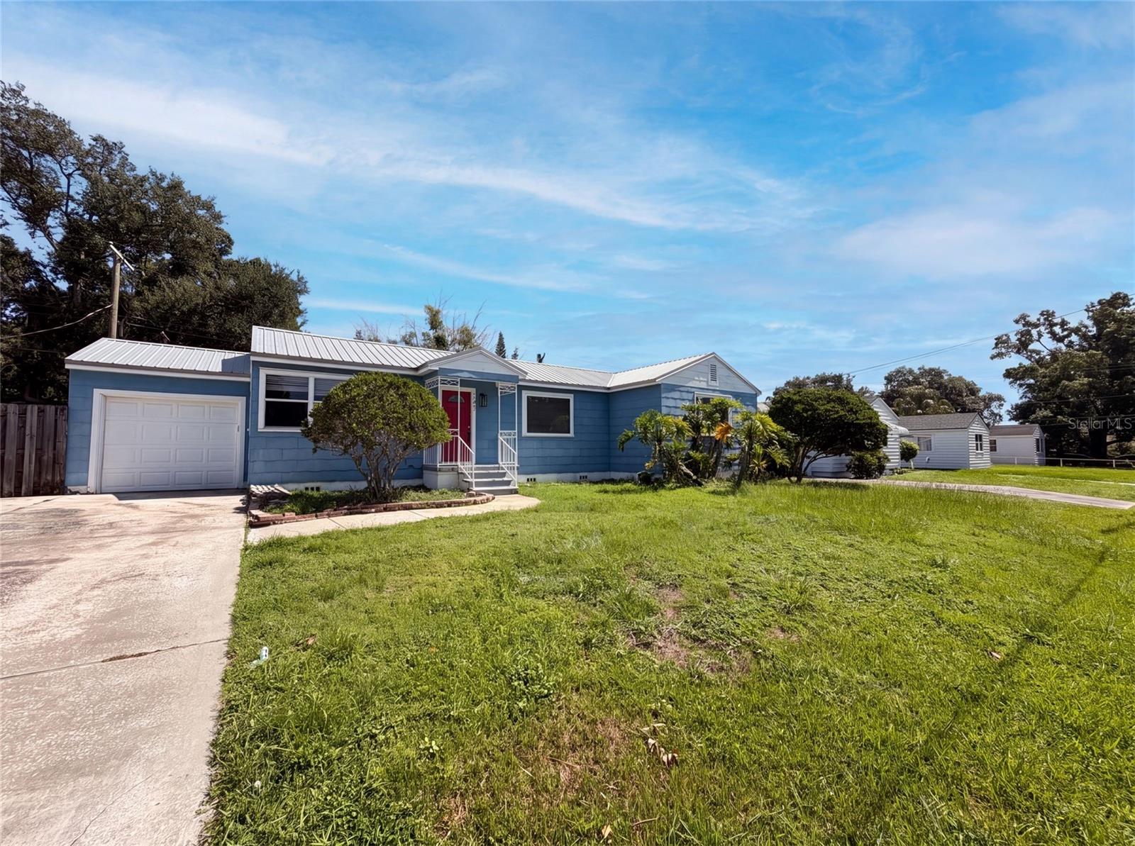 1521 W River Shore Way, Tampa