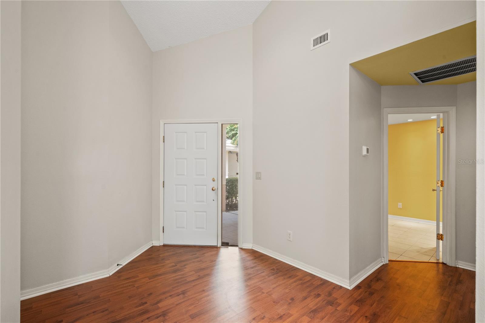 6005 FAIRWAY PALMS CT