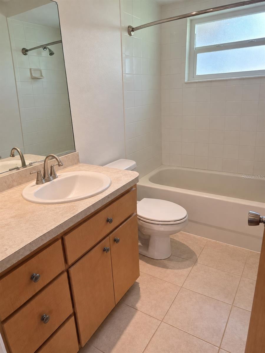 6123 HALIFAX DR