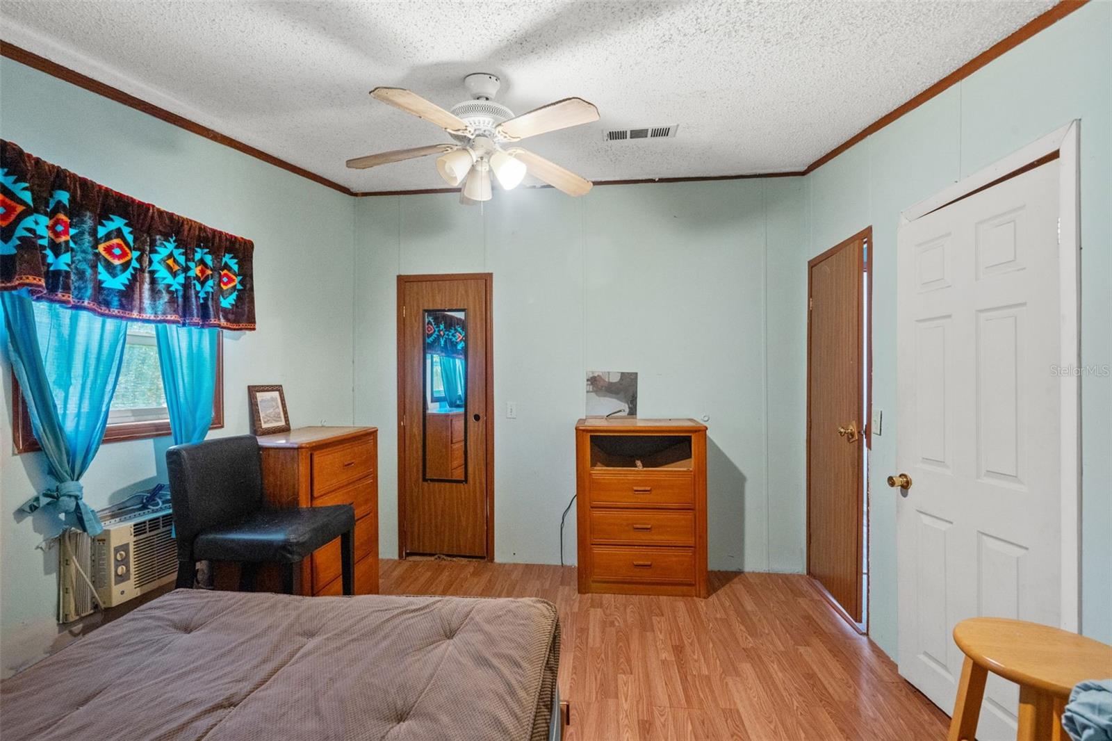8512 HAMSTER DR
