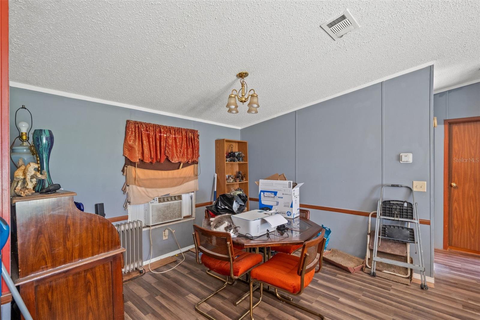 8512 HAMSTER DR